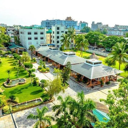 מנדלאי Kyi Tin Hotel מראה חיצוני תמונה